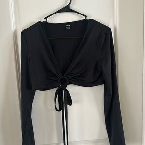 Tie Black Crop Long Sleeve